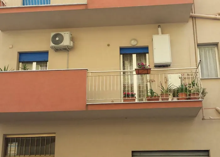 Nonna Lella's House דירה